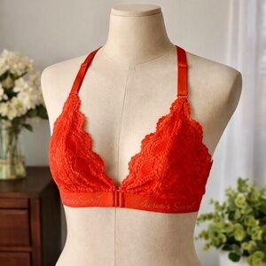 Victoria’s Secret Red Lace‎ Racerback Bralette Front Closure